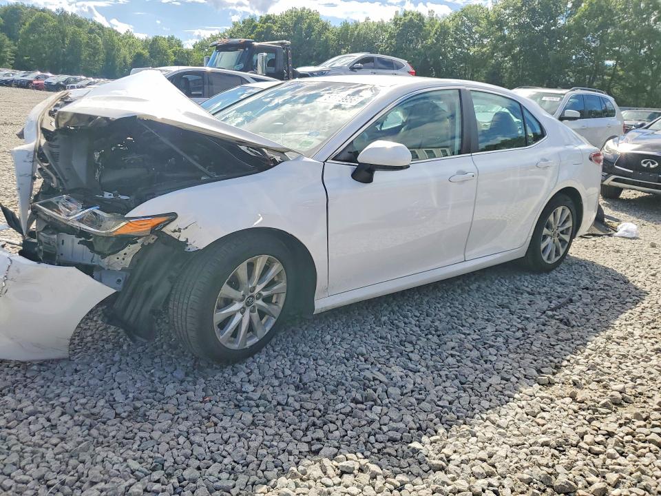2019 Toyota Camry მანქანა იყიდება აუქციონზე, vin: 4T1B11HK4KU819618, აუქციონის ნომერი: 57719956