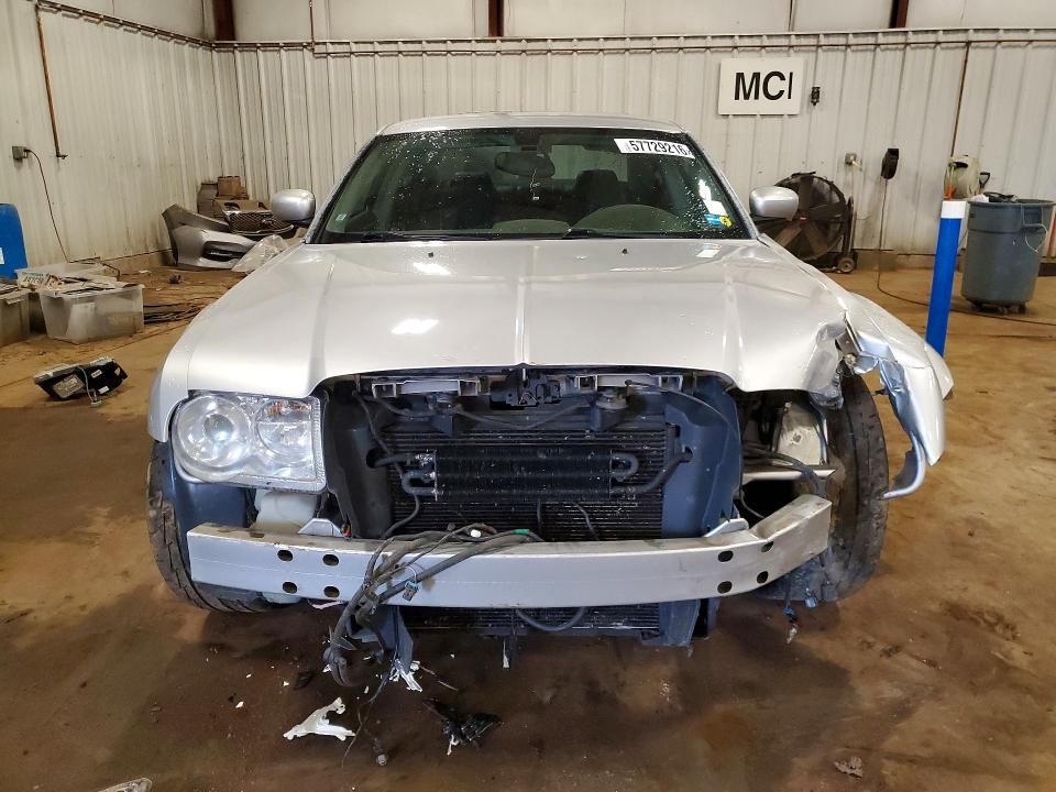 2006 Chrysler 300c მანქანა იყიდება აუქციონზე, vin: 2C3LA73W26H388750, აუქციონის ნომერი: 57729216