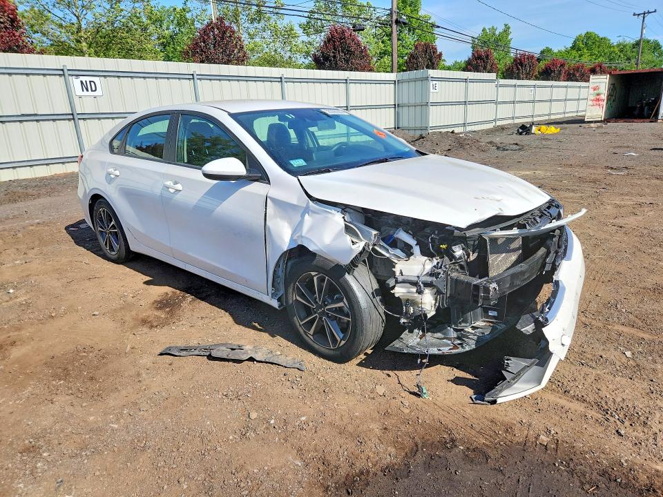 56306396 :رقم المزاد ، 3KPF24AD8RE753731 vin ، 2024 Kia Forte مزاد بيع