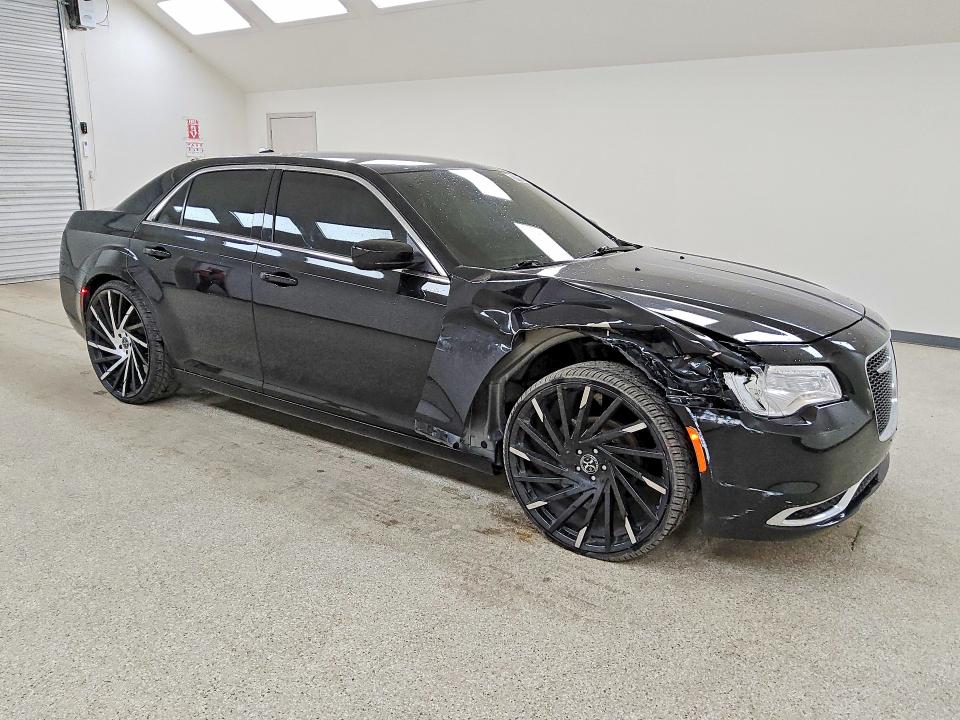 Продаж на аукціоні авто 2019 Chrysler 300, vin: 2C3CCAAG4KH634307, номер лоту: 57942036