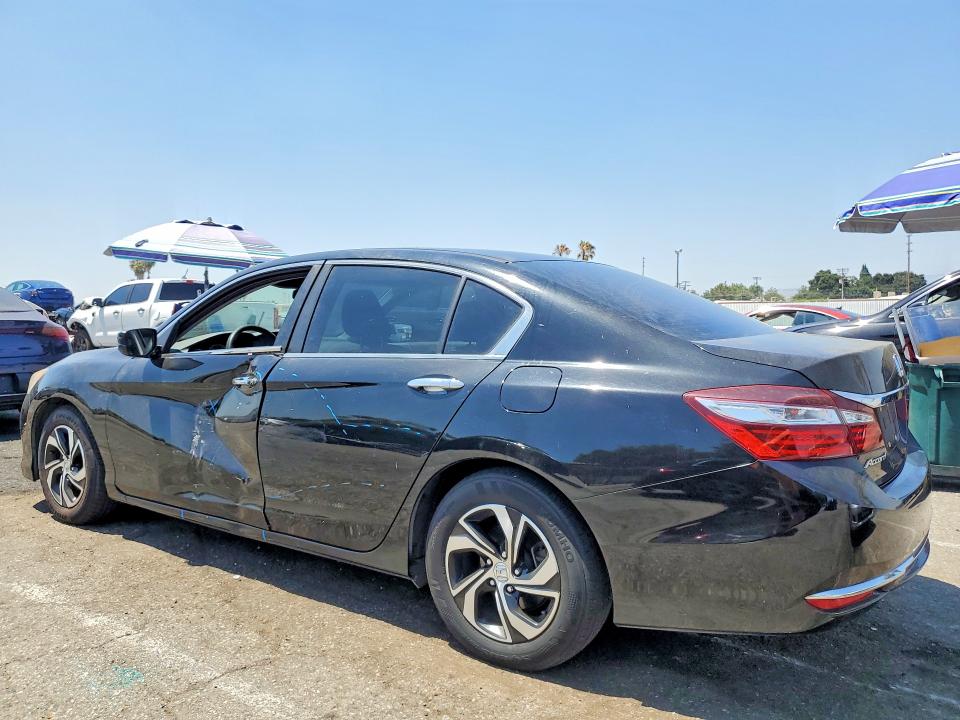 Продажа на аукционе авто 2017 Honda Accord, vin: 1HGCR2F39HA180621, номер лота: 58053626