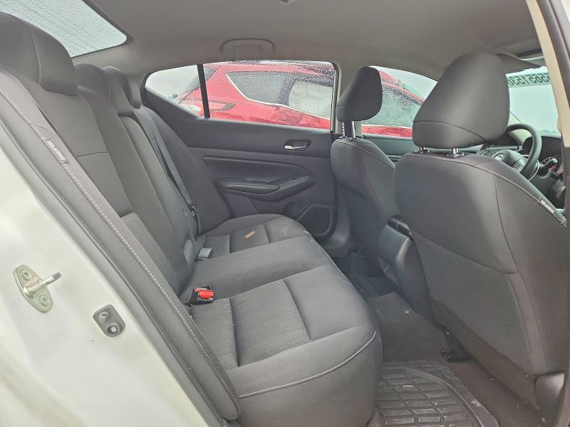 55651536 :رقم المزاد ، 1N4BL4BV6MN411966 vin ، 2021 Nissan Altima مزاد بيع