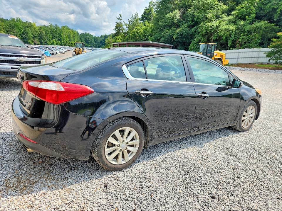 57737376 :رقم المزاد ، KNAFX4A83F5386388 vin ، 2015 Kia Forte مزاد بيع