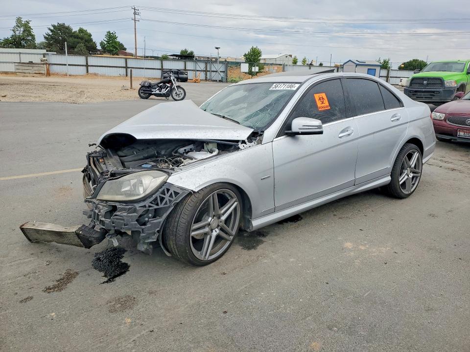 56171186 :رقم المزاد ، WDDGF4HB0CR220612 vin ، 2012 Mercedes-benz C مزاد بيع