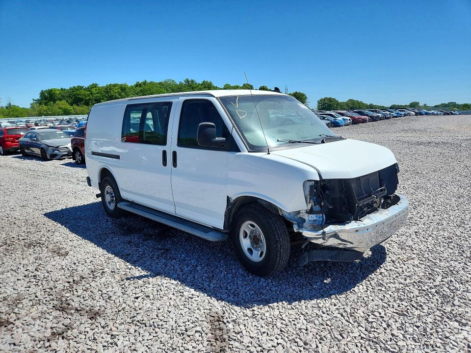 52337466 :رقم المزاد ، 1GCWGAFG1L1179647 vin ، 2020 Chevrolet Express 2500 مزاد بيع
