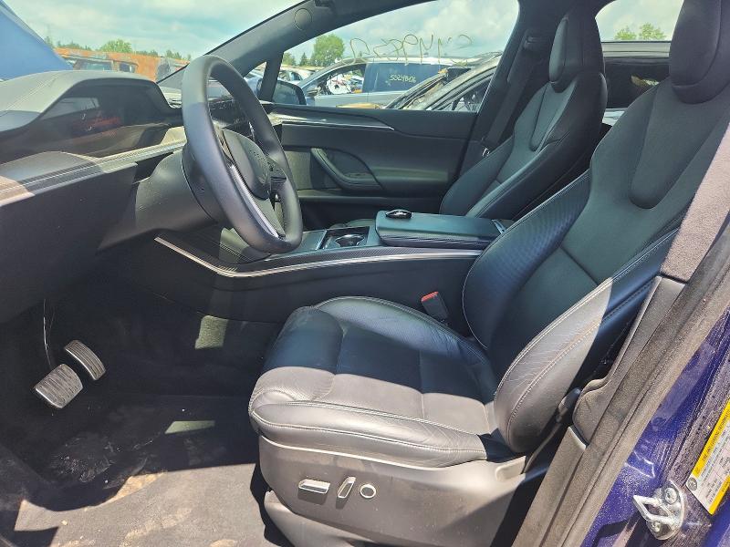54498356 :رقم المزاد ، 7SAXCBE67NF332253 vin ، 2022 Tesla Model X مزاد بيع