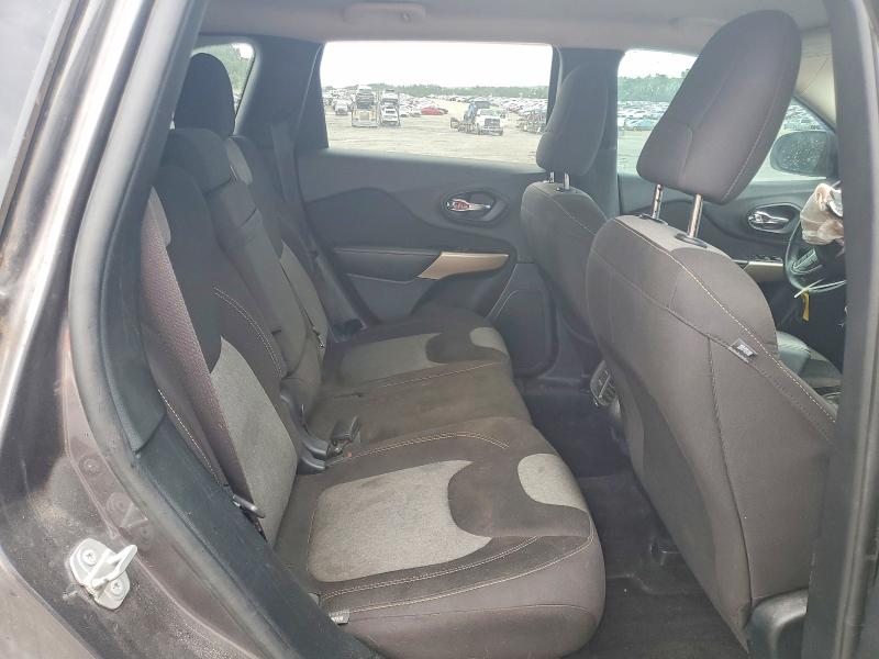 57725676 :رقم المزاد ، 1C4PJMCX9JD588678 vin ، 2018 Jeep Cherokee مزاد بيع