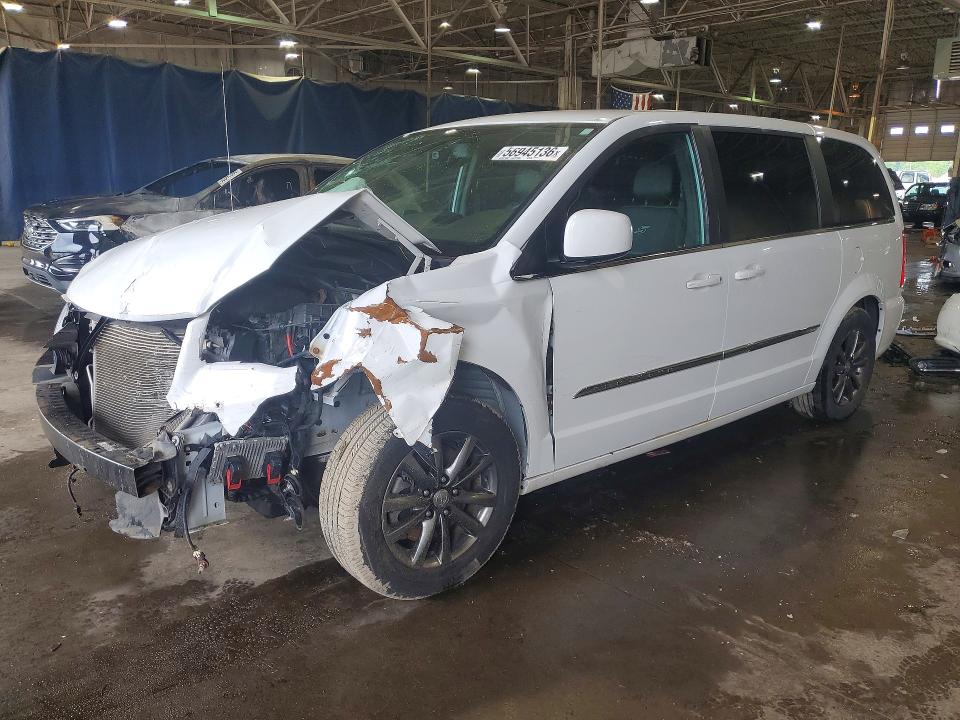 56945136 :رقم المزاد ، 2C4RC1HG2FR720128 vin ، 2015 Chrysler Town & Country مزاد بيع