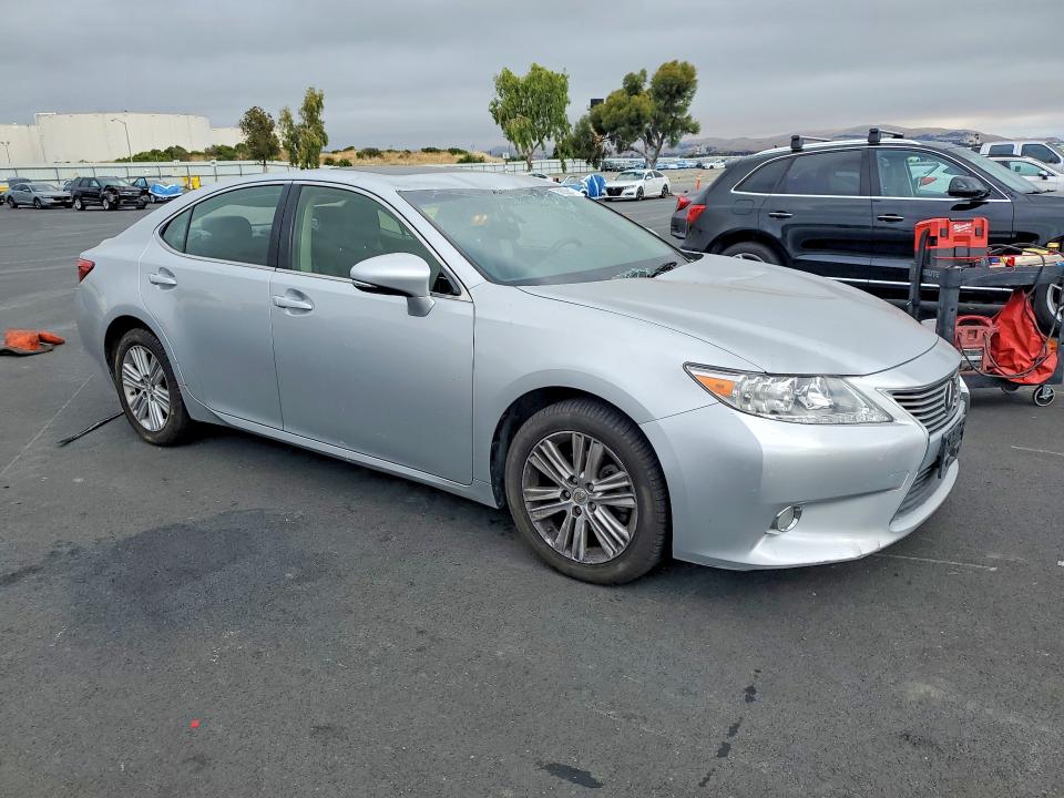 58830646 :رقم المزاد ، JTHBK1GG2F2207612 vin ، 2015 Lexus Es مزاد بيع