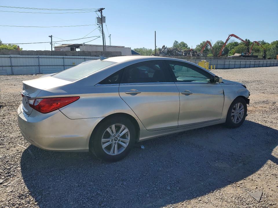 2011 Hyundai Sonata მანქანა იყიდება აუქციონზე, vin: 5NPEB4AC5BH017060, აუქციონის ნომერი: 55646686