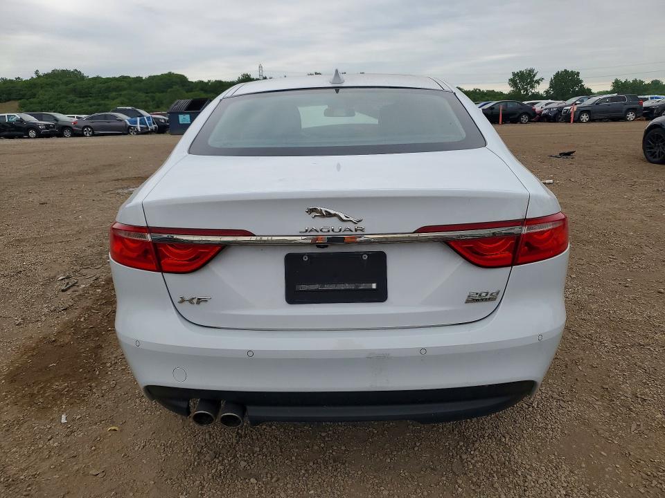Продаж на аукціоні авто 2017 Jaguar Xf, vin: SAJBJ4BNXHCY44063, номер лоту: 54920346