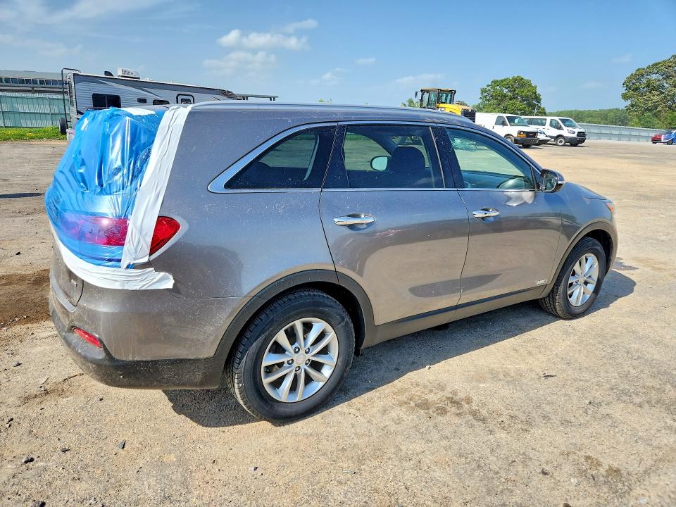 2017 Kia Sorento მანქანა იყიდება აუქციონზე, vin: 5XYPGDA3XHG286309, აუქციონის ნომერი: 58967256