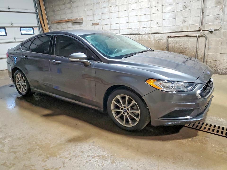 58712696 :رقم المزاد ، 3FA6P0H79HR144865 vin ، 2017 Ford Fusion مزاد بيع