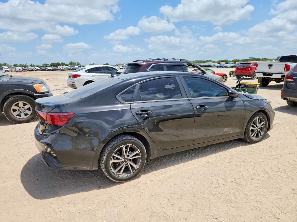 2022 Kia Forte მანქანა იყიდება აუქციონზე, vin: 3KPF24AD6NE461408, აუქციონის ნომერი: 56195606