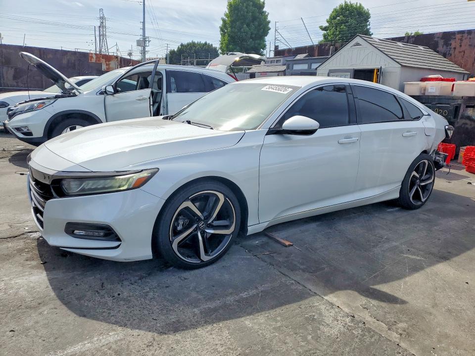Aukcja sprzedaży 2018 Honda Accord, vin: 1HGCV1F37JA213854, numer aukcji: 56455026