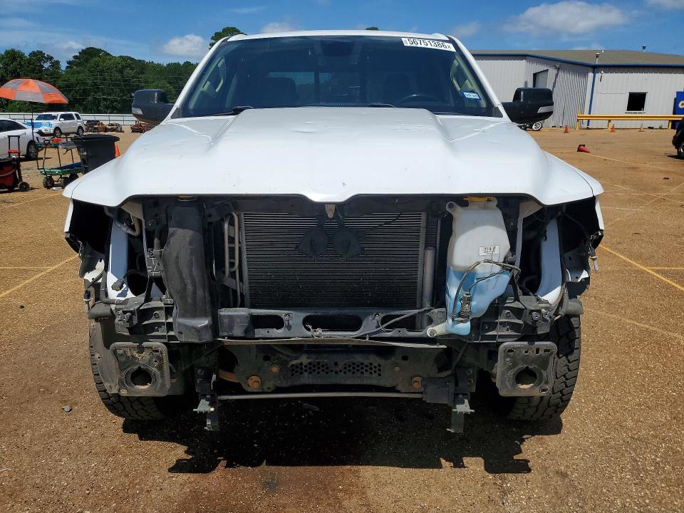56751386 :رقم المزاد ، 1C6RREBT6KN798275 vin ، 2019 Ram 1500 مزاد بيع