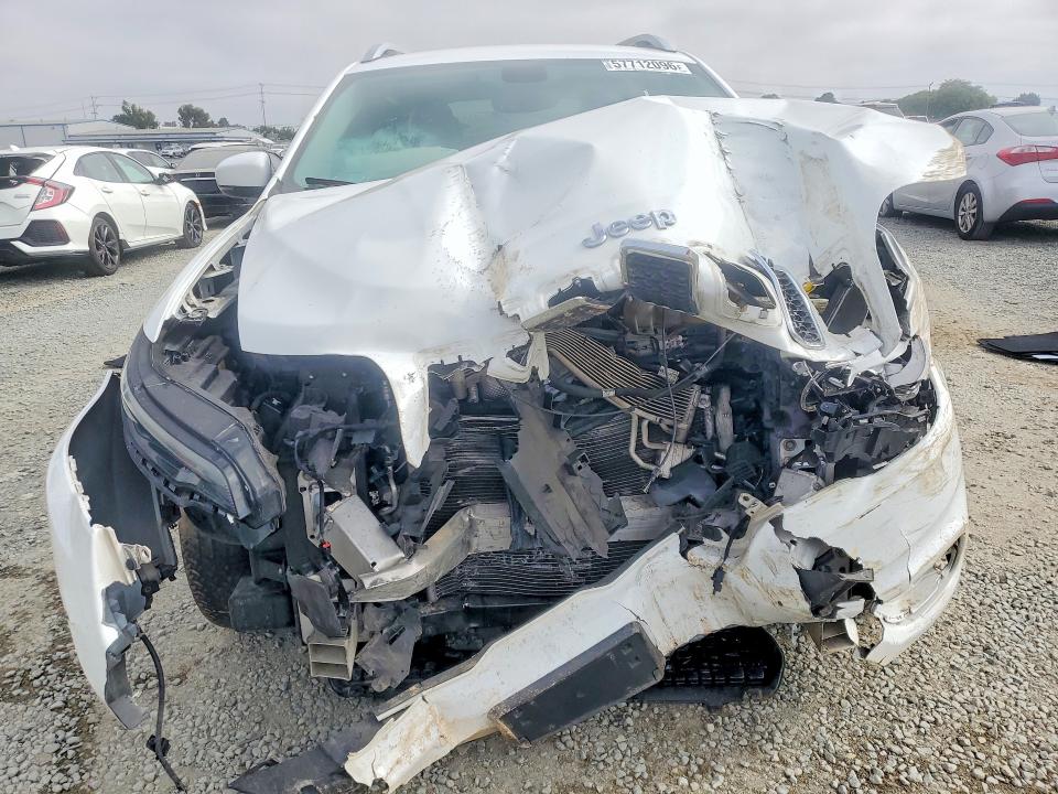 57712096 :رقم المزاد ، 1C4PJMDN1KD116229 vin ، 2019 Jeep Cherokee مزاد بيع