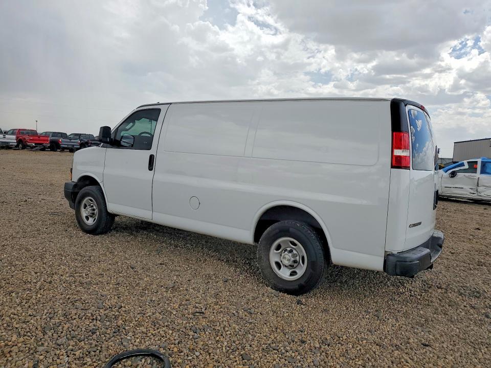 59533436 :رقم المزاد ، 1GCWGAFP8M1219630 vin ، 2021 Chevrolet Express G2500 مزاد بيع