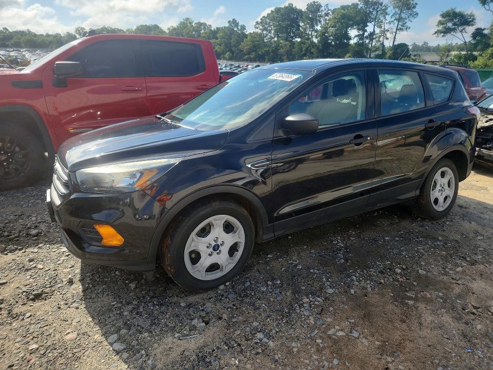 2018 Ford Escape მანქანა იყიდება აუქციონზე, vin: 1FMCU0F72JUB35525, აუქციონის ნომერი: 57364866