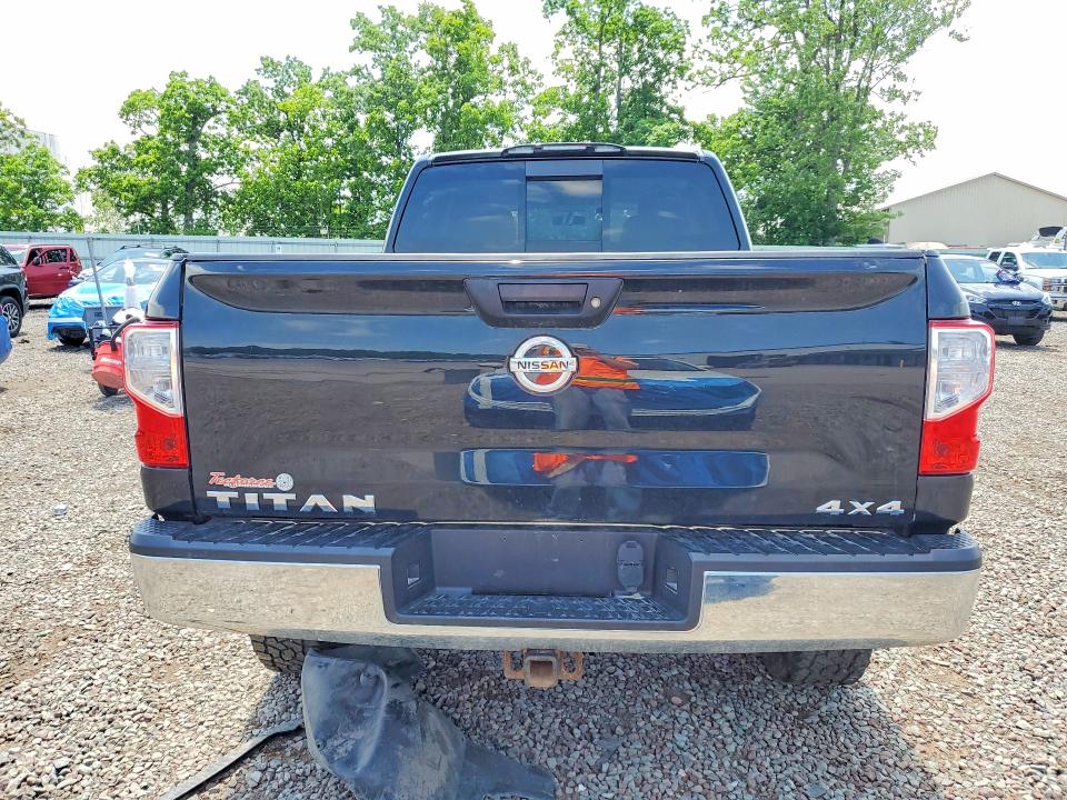 57170386 :رقم المزاد ، 1N6BA1F35HN575249 vin ، 2017 Nissan Titan Xd مزاد بيع