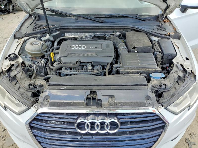 56592946 :رقم المزاد ، WAUB8GFFXH1010544 vin ، 2017 Audi A3 مزاد بيع
