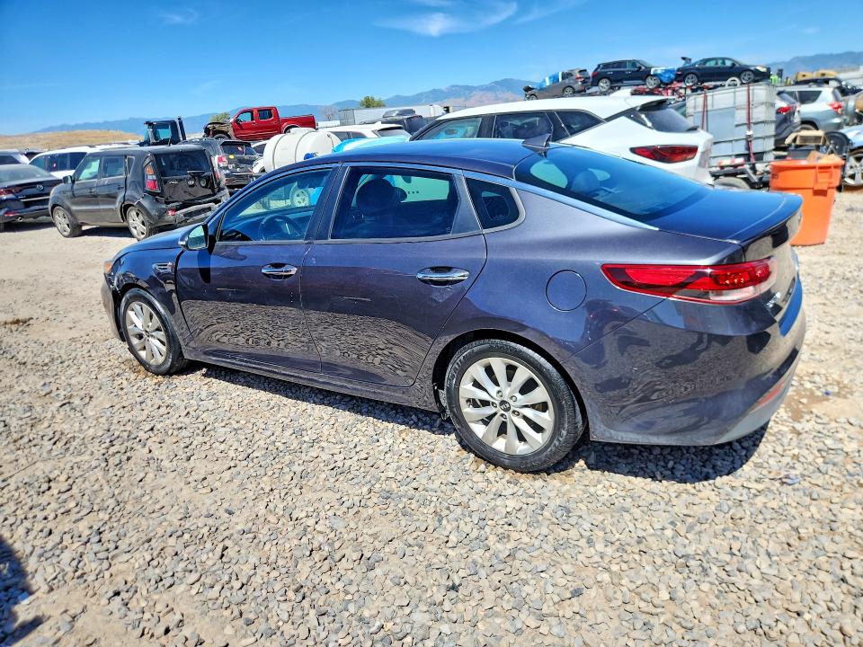 Продаж на аукціоні авто 2018 Kia Optima, vin: 5XXGT4L37JG213014, номер лоту: 57213306