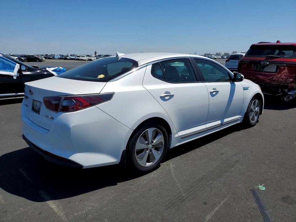 57923076 :رقم المزاد ، KNAGN4ADXF5083082 vin ، 2015 Kia Optima مزاد بيع