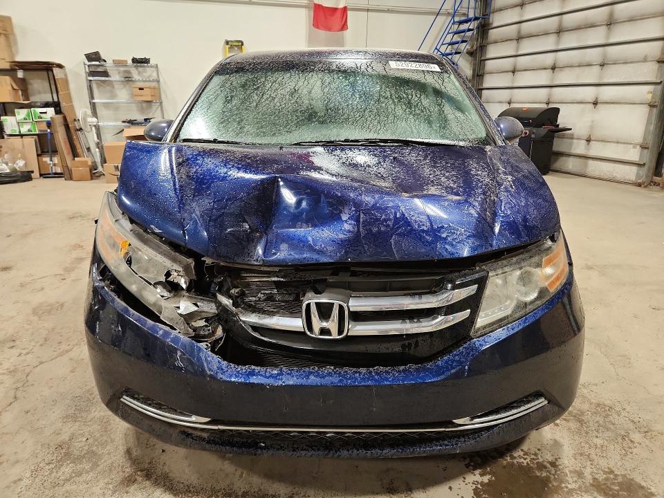 52922896 :رقم المزاد ، 5FNRL5H43FB511084 vin ، 2015 Honda Odyssey مزاد بيع