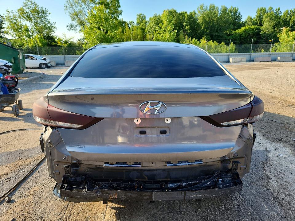 2018 Hyundai Elantra მანქანა იყიდება აუქციონზე, vin: 5NPD74LF3JH345533, აუქციონის ნომერი: 56837276
