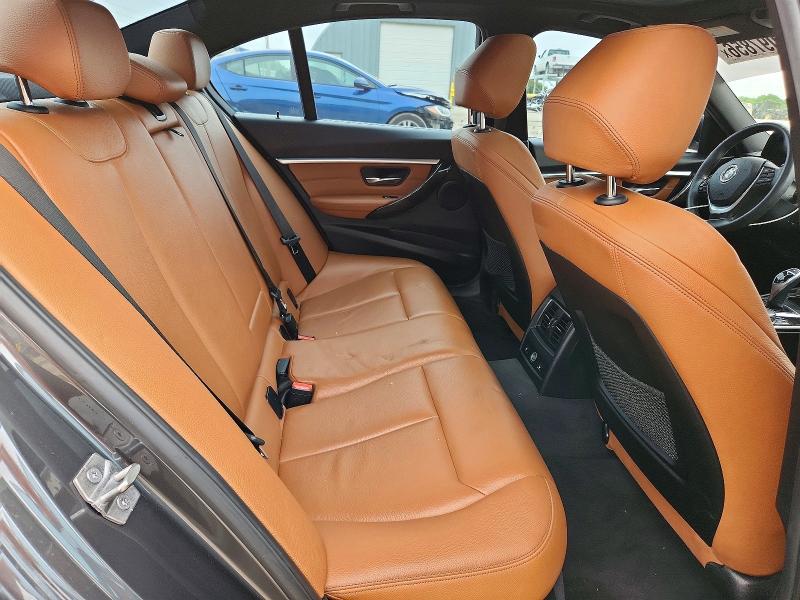 58097856 :رقم المزاد ، WBA8D9G30HNU62226 vin ، 2017 Bmw 330 مزاد بيع