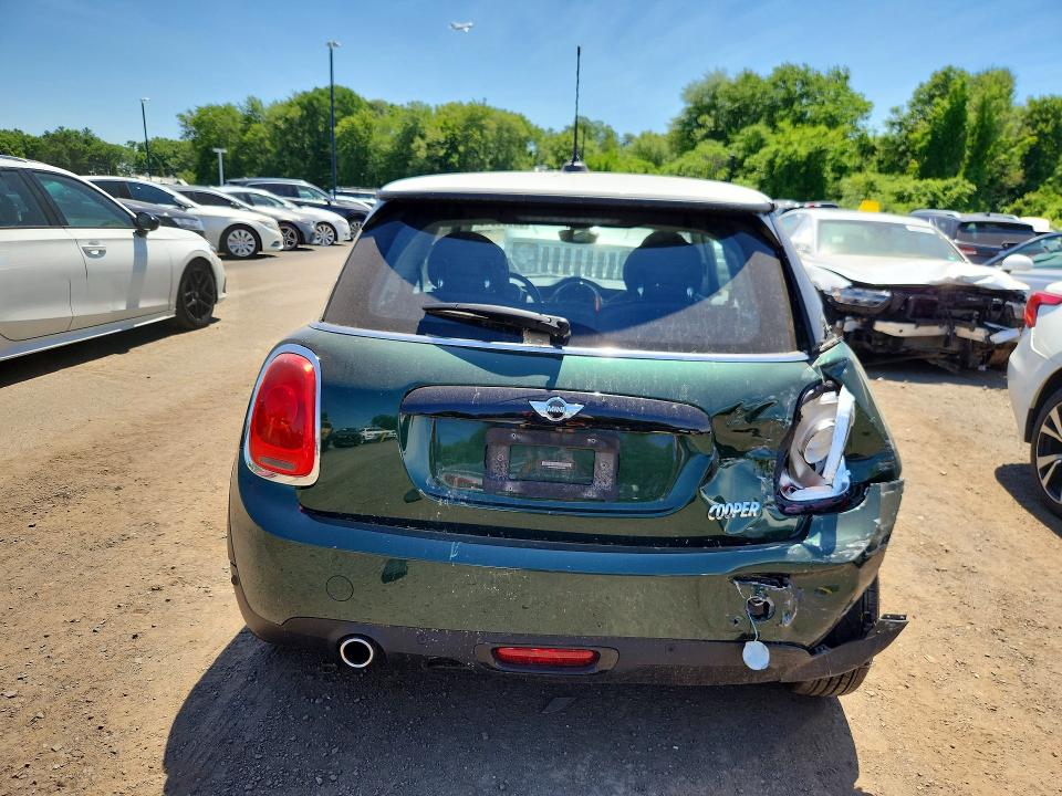Продажа на аукционе авто 2018 Mini Cooper, vin: WMWXP5C59J3D02062, номер лота: 55586046