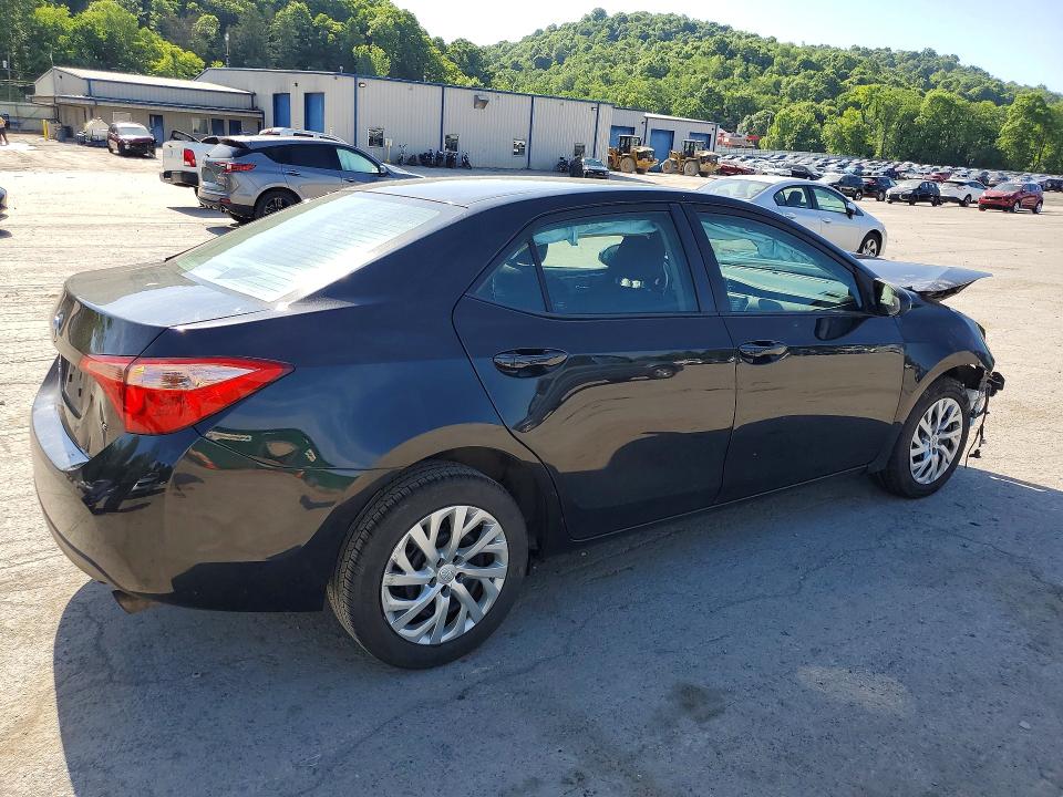 56055656 :رقم المزاد ، 2T1BURHEXHC960073 vin ، 2017 Toyota Corolla مزاد بيع