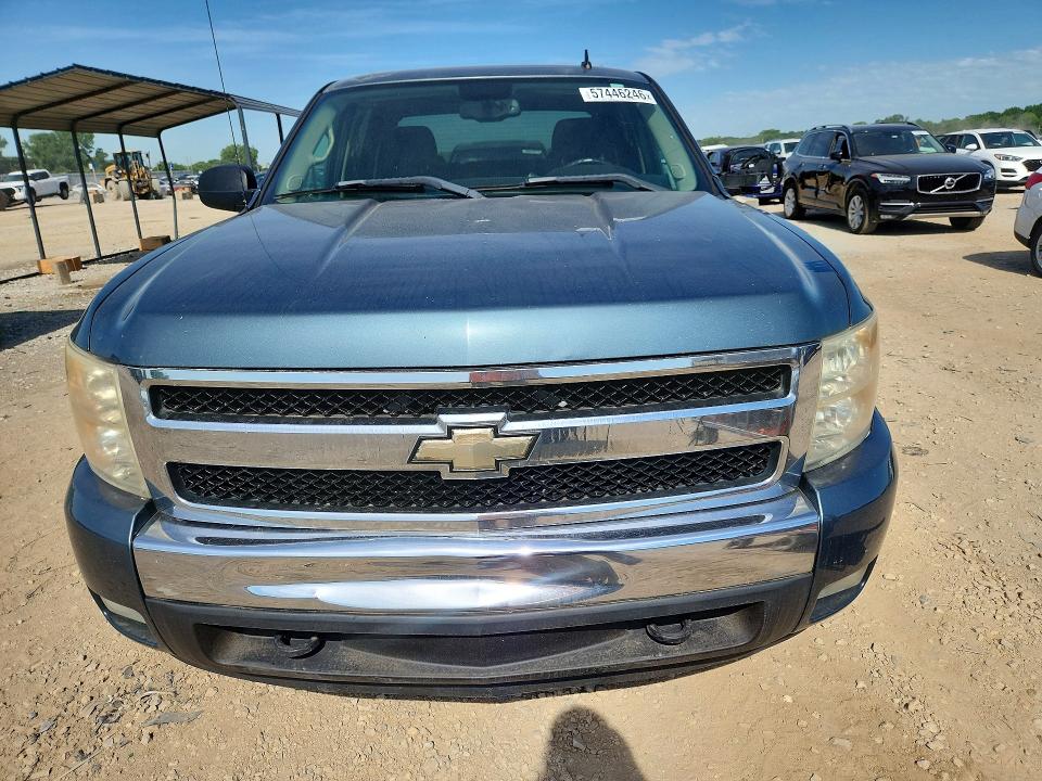 Продажа на аукционе авто 2007 Chevrolet Silverado, vin: 2GCEC13C971627237, номер лота: 57446246