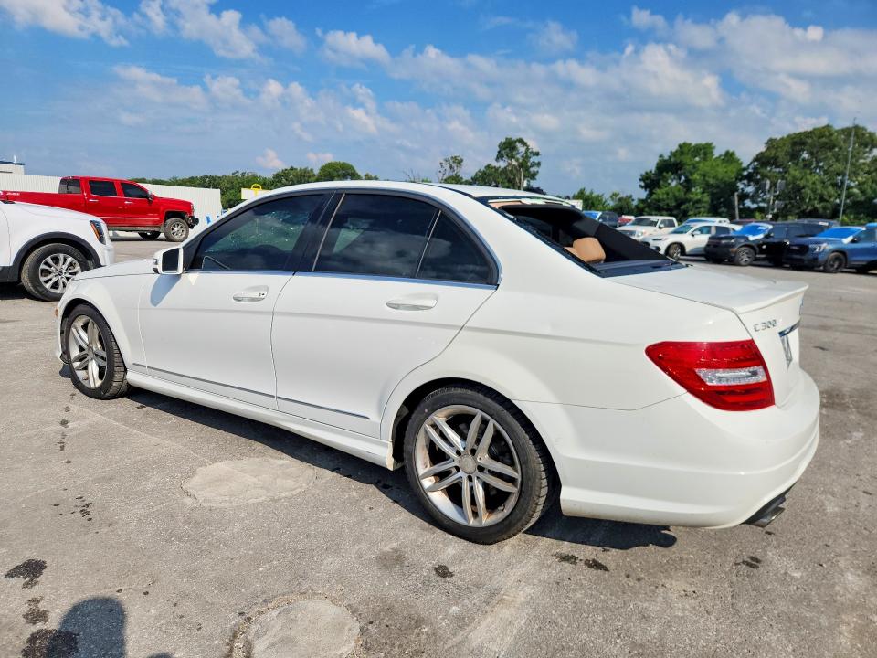 55724896 :رقم المزاد ، WDDGF8AB5EA914845 vin ، 2014 Mercedes-benz C مزاد بيع