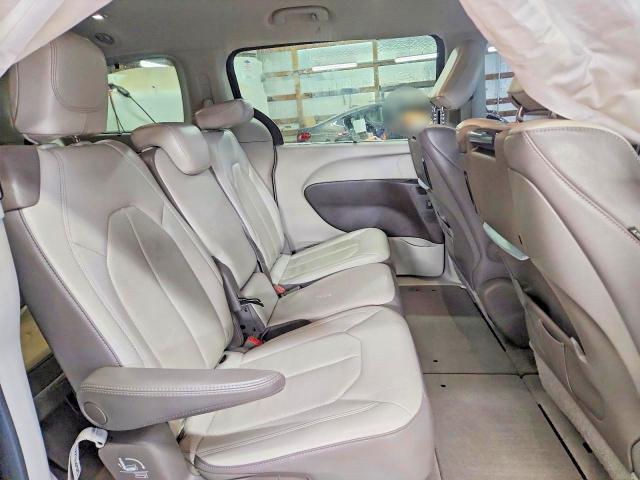 2017 Chrysler Pacifica მანქანა იყიდება აუქციონზე, vin: 2C4RC1EGXHR657450, აუქციონის ნომერი: 56340046