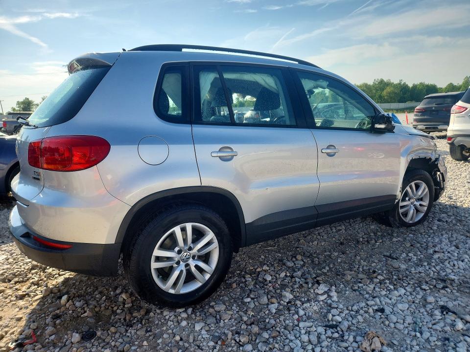 Продажа на аукционе авто 2016 Volkswagen Tiguan, vin: WVGBV7AX1GW024941, номер лота: 55883116