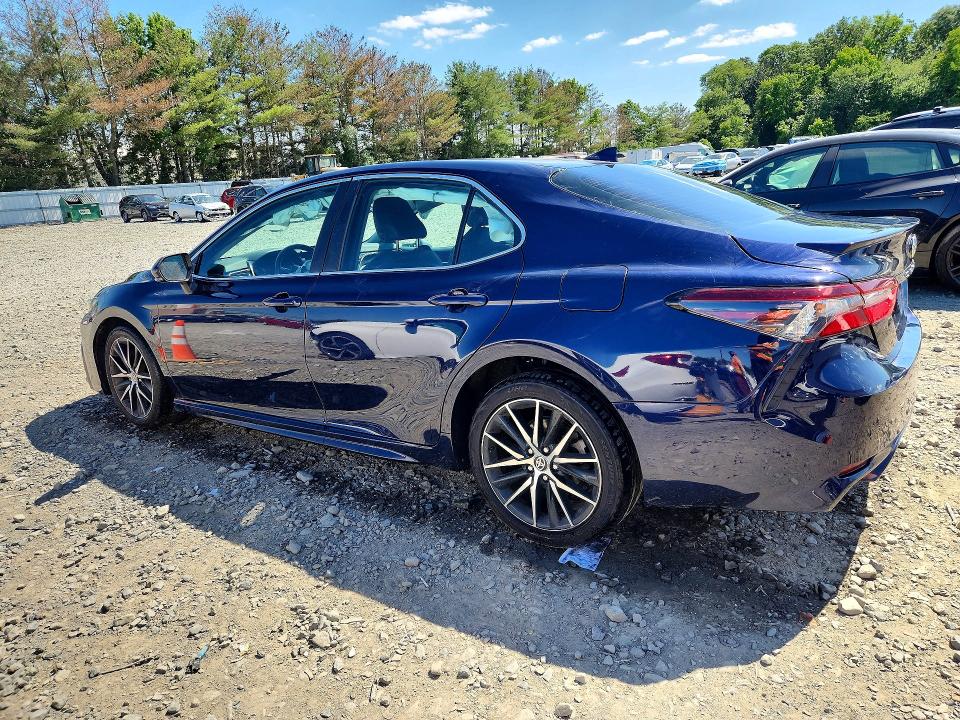2021 Toyota Camry მანქანა იყიდება აუქციონზე, vin: 4T1G11AK1MU608072, აუქციონის ნომერი: 57654116