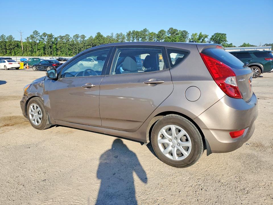 2013 Hyundai Accent მანქანა იყიდება აუქციონზე, vin: KMHCT5AE9DU084504, აუქციონის ნომერი: 55839676