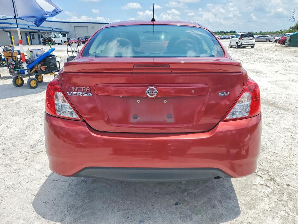57571716 :رقم المزاد ، 3N1CN7AP3KL837921 vin ، 2019 Nissan Versa مزاد بيع