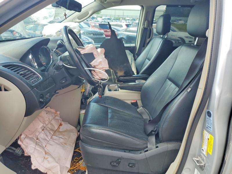 58004526 :رقم المزاد ، 2A4RR8DG9BR713680 vin ، 2011 Chrysler Town & Country مزاد بيع