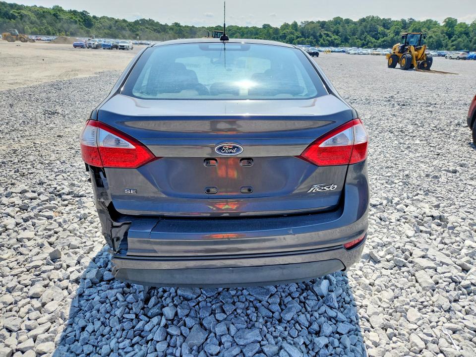 58728216 :رقم المزاد ، 3FADP4BJ7FM114471 vin ، 2015 Ford Fiesta مزاد بيع
