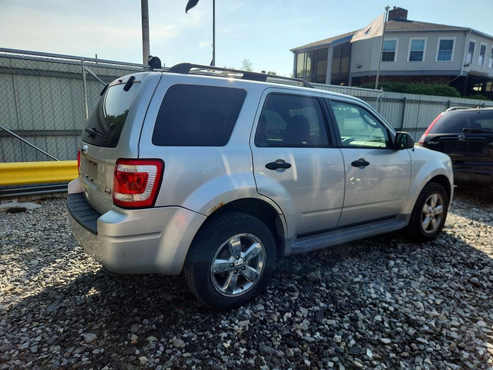 Продаж на аукціоні авто 2011 Ford Escape, vin: 1FMCU9DG2BKA21707, номер лоту: 57749636