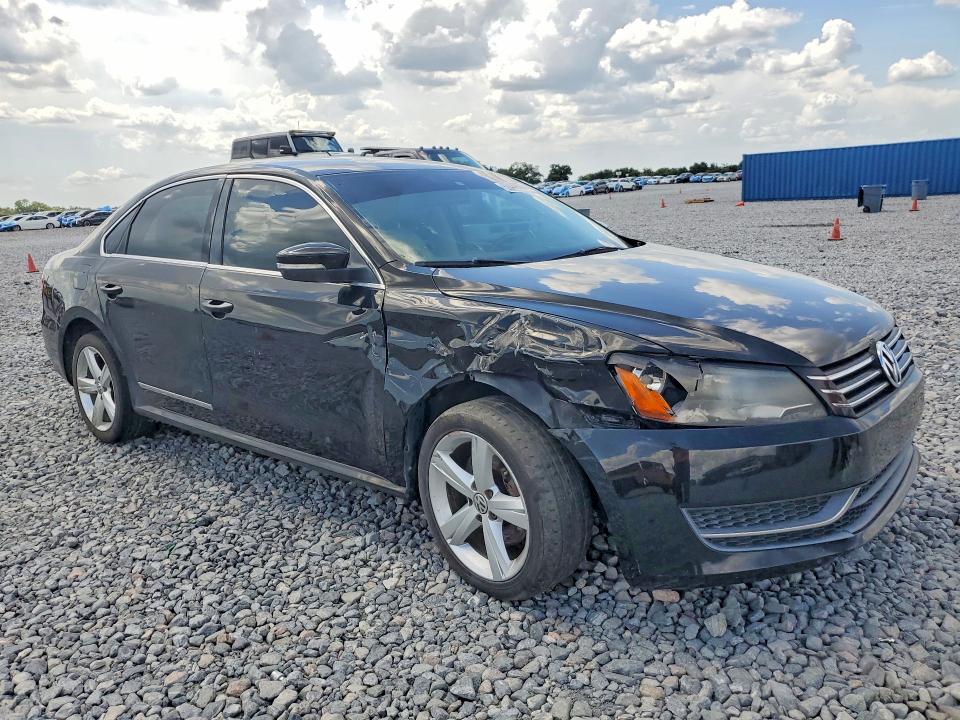 2013 Volkswagen Passat მანქანა იყიდება აუქციონზე, vin: 1VWBP7A36DC061506, აუქციონის ნომერი: 58449076