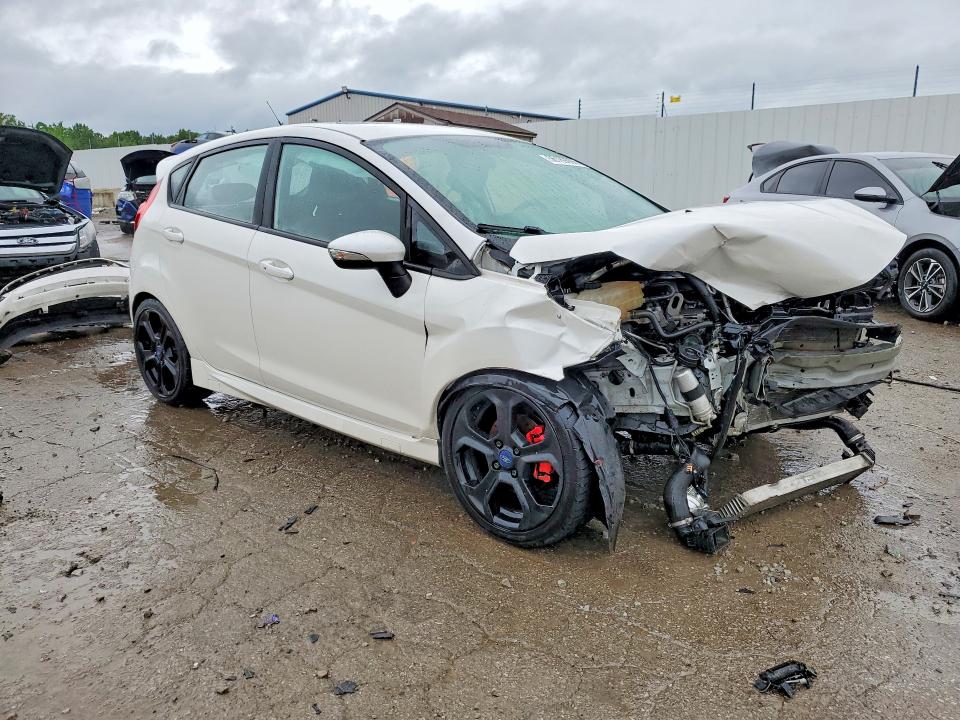 56189906 :رقم المزاد ، 3FADP4GX7JM127033 vin ، 2018 Ford Fiesta مزاد بيع