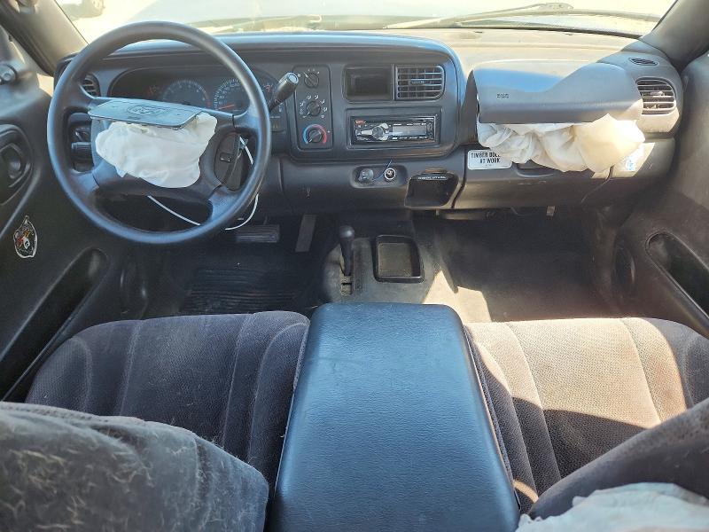 2000 Dodge Dakota მანქანა იყიდება აუქციონზე, vin: 1B7GG2AN8YS764940, აუქციონის ნომერი: 57731366