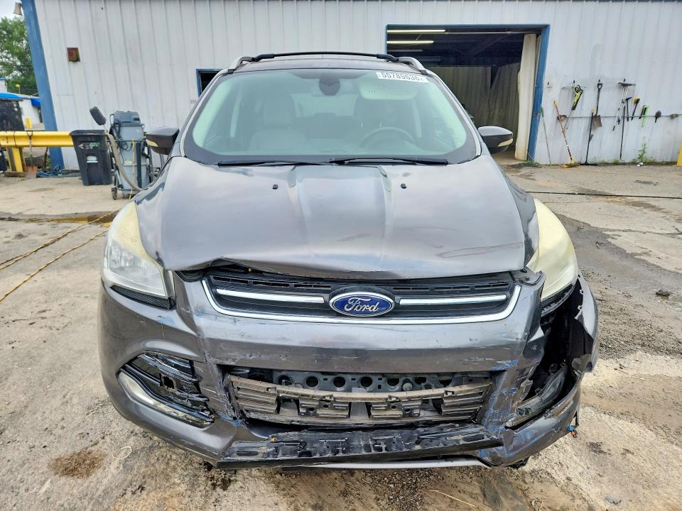 2015 Ford Escape მანქანა იყიდება აუქციონზე, vin: 1FMCU0JX3FUB45513, აუქციონის ნომერი: 55789636