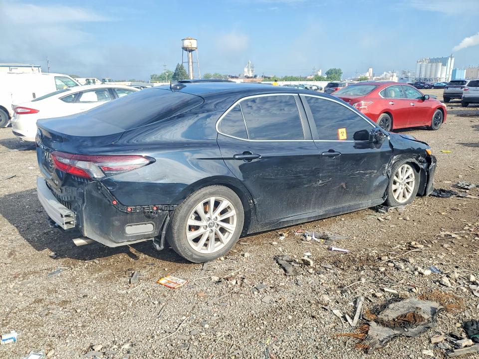 Продажа на аукционе авто 2021 Toyota Camry, vin: 4T1C11AK6MU566464, номер лота: 58751396