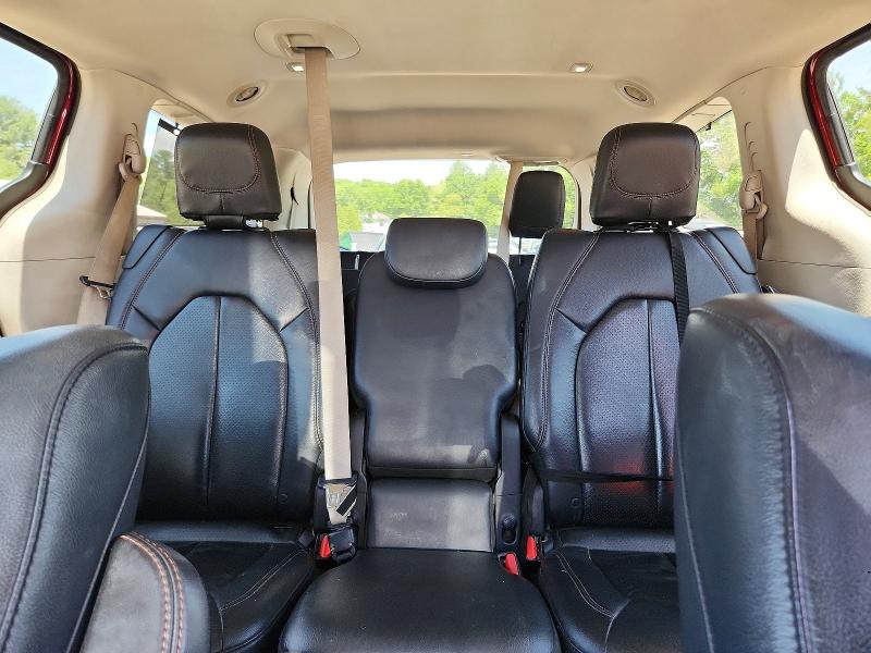 53185016 :رقم المزاد ، 2C4RC1EGXJR121538 vin ، 2018 Chrysler Pacifica مزاد بيع