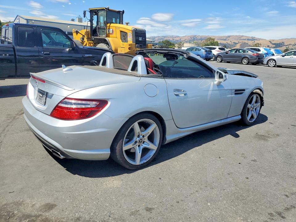 2016 Mercedes-benz Slk მანქანა იყიდება აუქციონზე, vin: WDDPK3JA4GF123010, აუქციონის ნომერი: 56601576