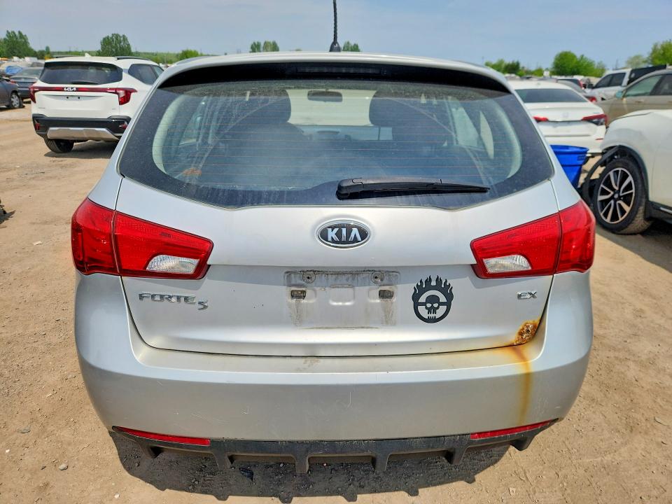2011 Kia Forte მანქანა იყიდება აუქციონზე, vin: KNAFU5A24B5457960, აუქციონის ნომერი: 55949326